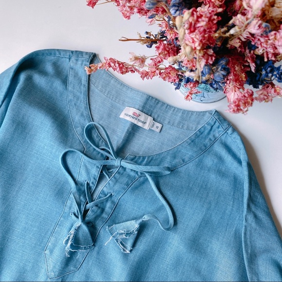 DR111 Vineyard Vines Chambray Flutter Sleeve Dress - Picture 6 of 7